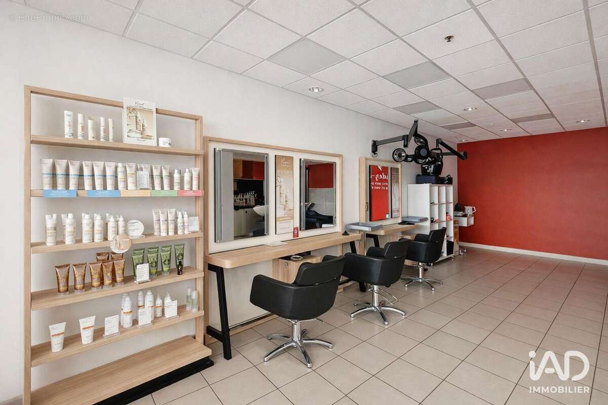 Photo 4 - Commerce à MONTCEAU-LES-MINES