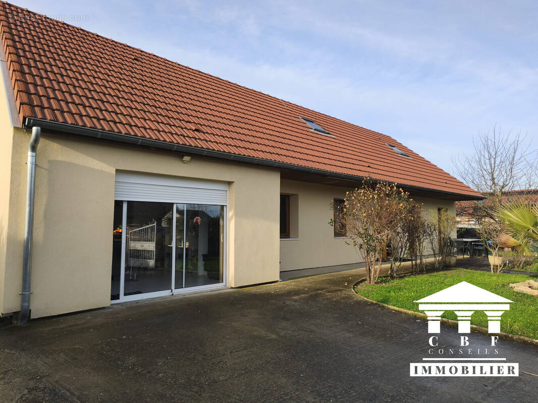 Maison à FARGES-LES-CHALON