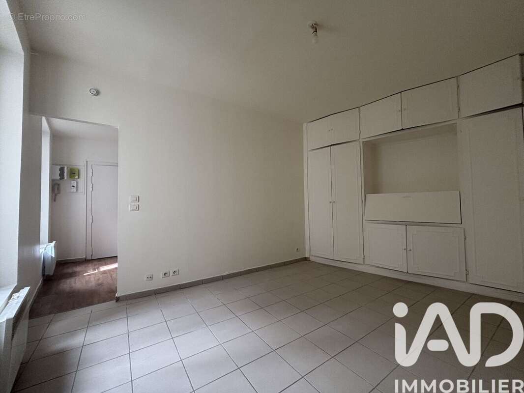 Photo 2 - Appartement à PARIS-18E