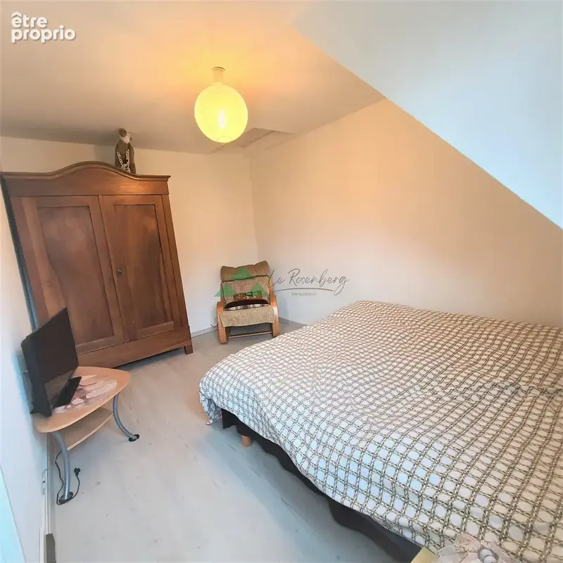 Quartier idéal, maison accolée 6 pièces de 108 m2 - photo 5