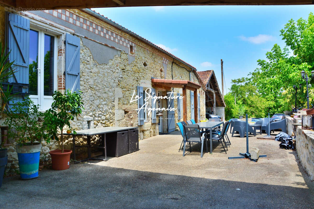 Maison 146 m² à Astaffort  - photo 2