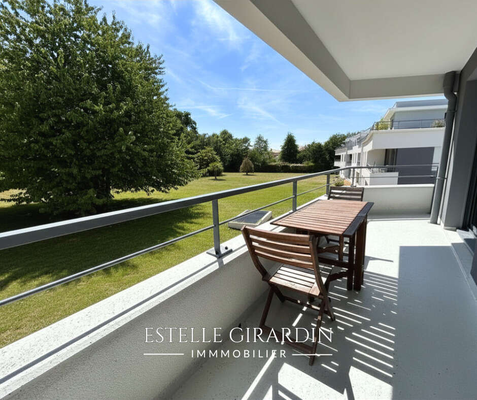 Appartement T4 lumineux avec balcon - Carquefou - photo 8