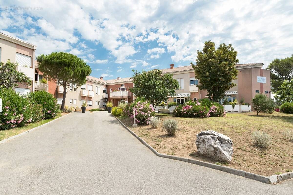 Appartement à ROQUEFORT-LA-BEDOULE