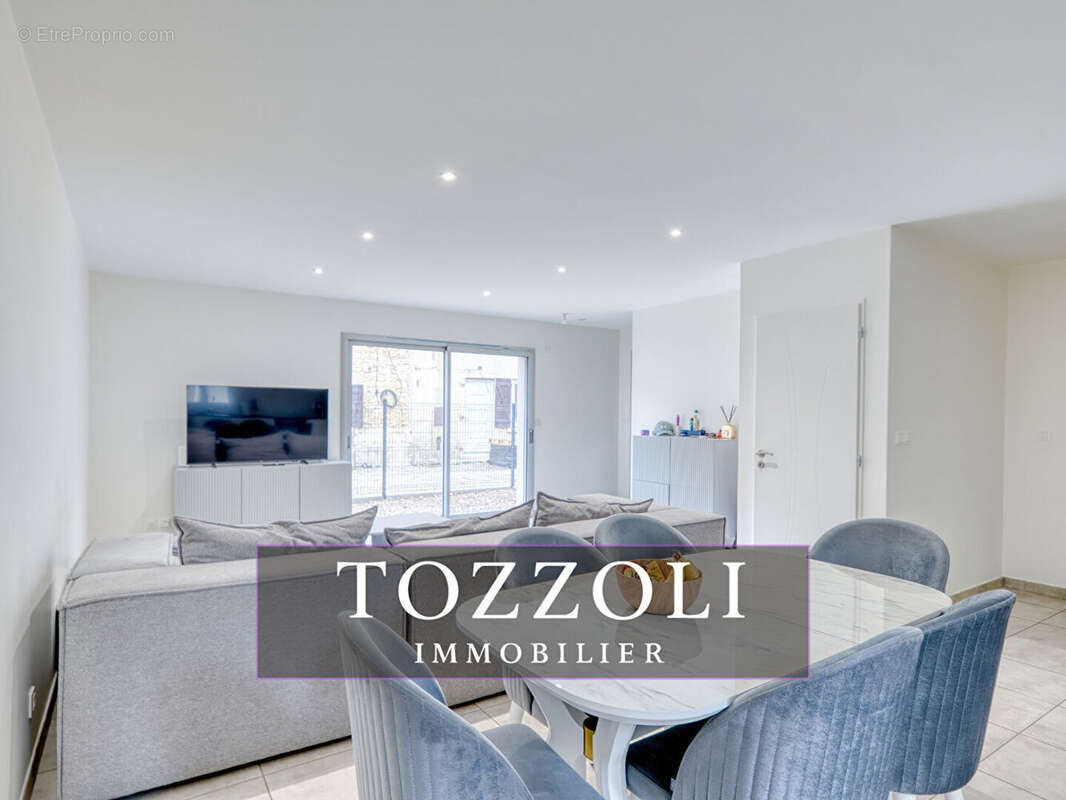 Maison à L&#039;ISLE-D&#039;ABEAU