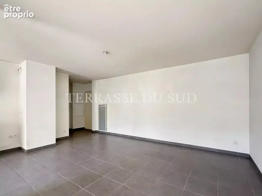 Vente Appartement 3 Pièces 67 m2 avec Terrasse - Quartier Breteuil - Marseille 6 - photo 9