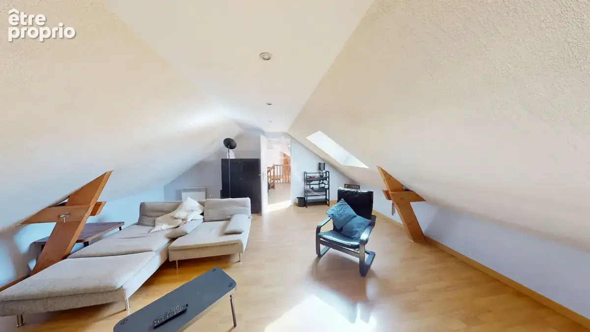 Maison familiale de caractère aux beaux volumes, au calme et sans vis-à-vis - photo 7