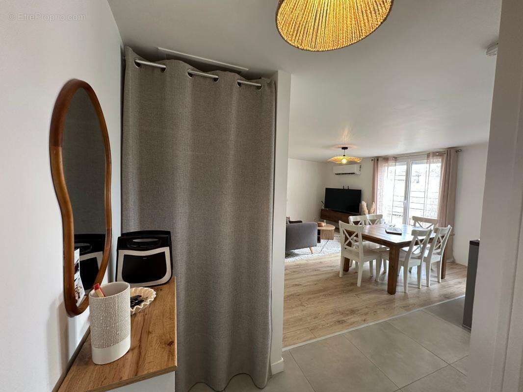 Maison à MEZE