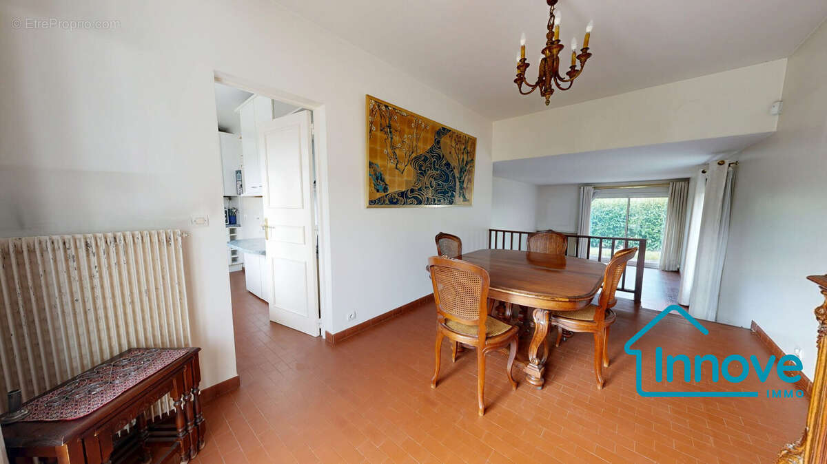 Maison à NOISY-LE-ROI