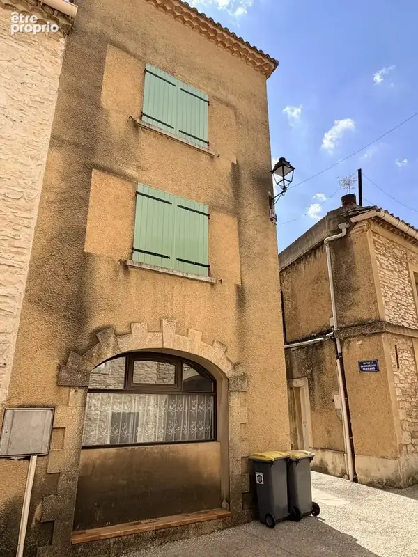 Maison à LIRAC