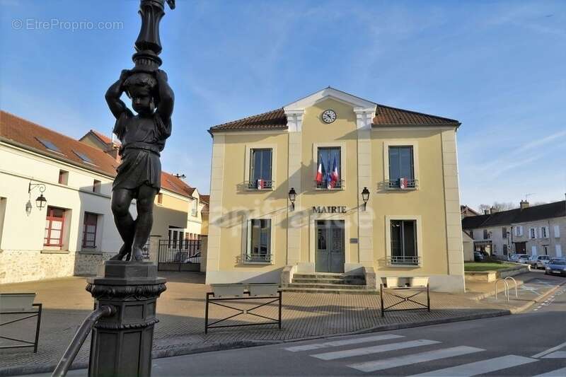 Maison à FREPILLON