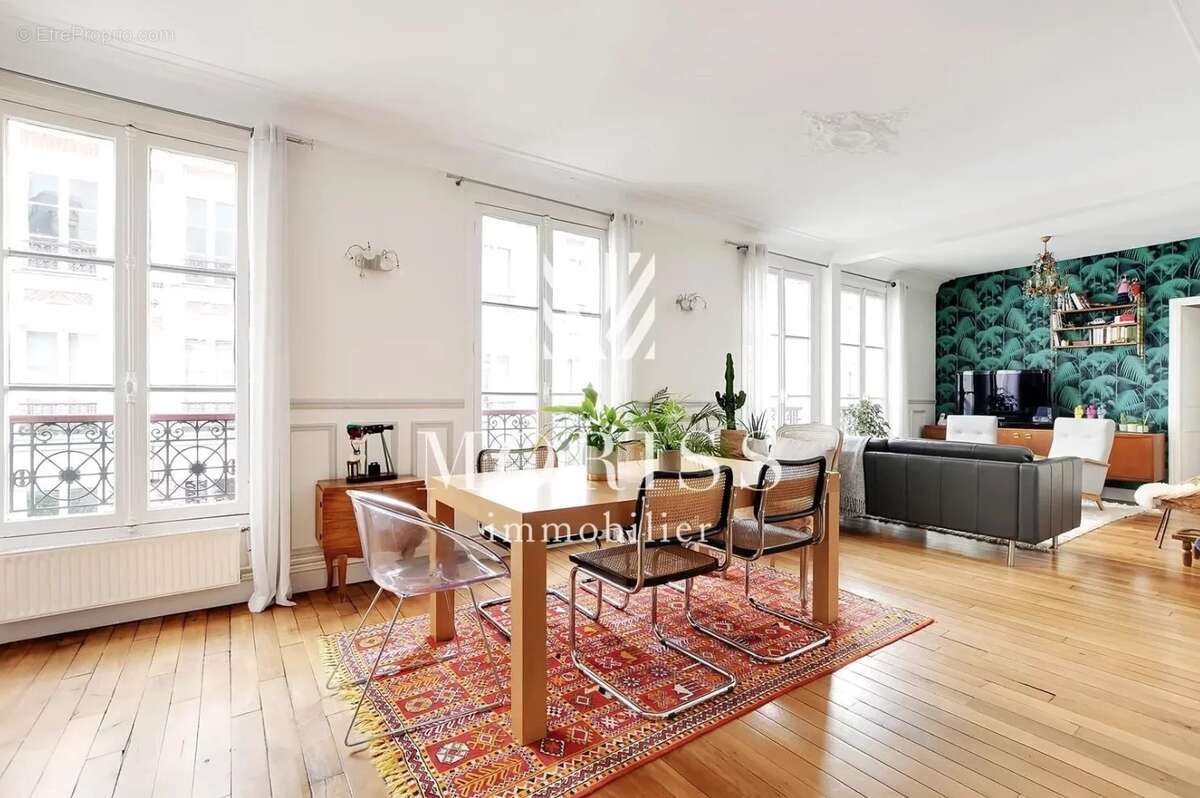 Appartement à PARIS-11E