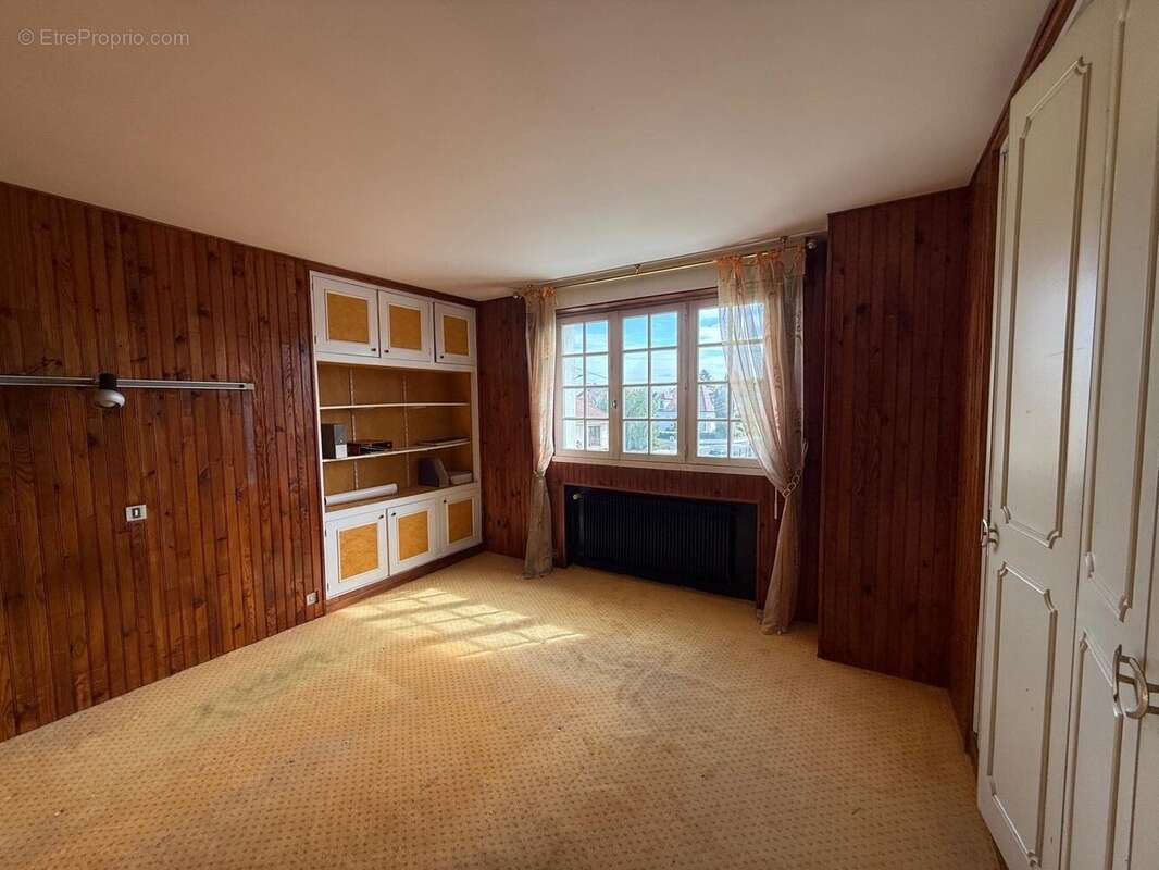 Maison à PONTAULT-COMBAULT