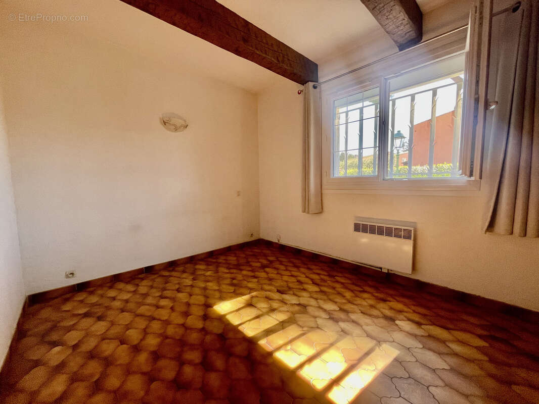 Maison à SIX-FOURS-LES-PLAGES