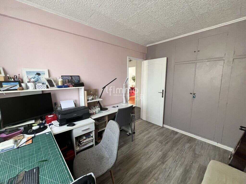 Appartement à LE PERREUX-SUR-MARNE