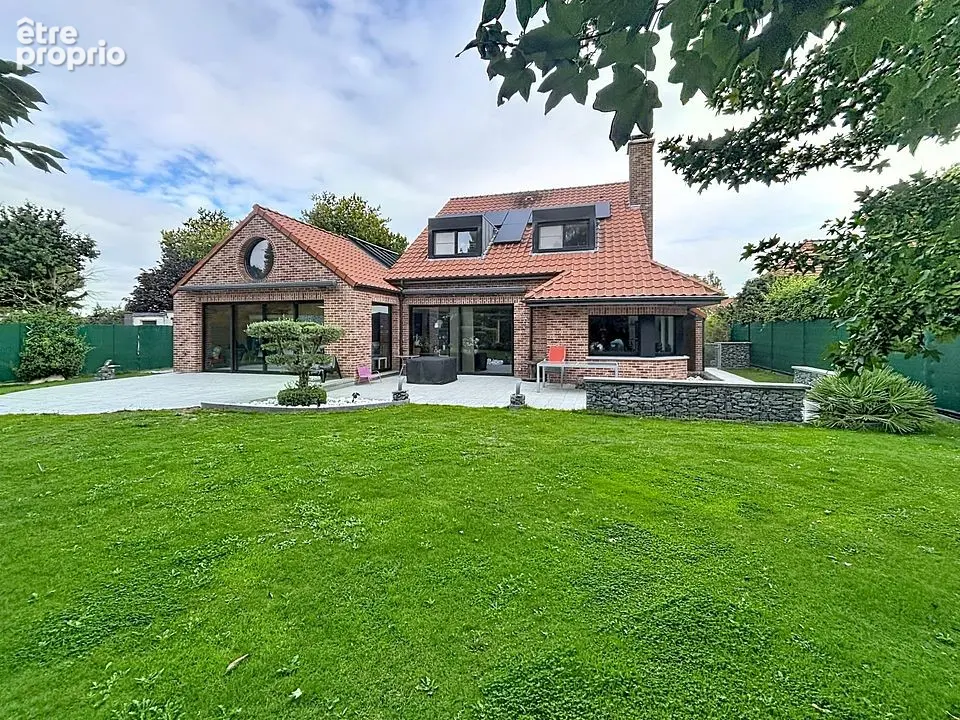 Capinghem, villa contemporaine de 312m²  avec piscine intérieure, 3 chs, 3 sdb, garage et cave - photo 10