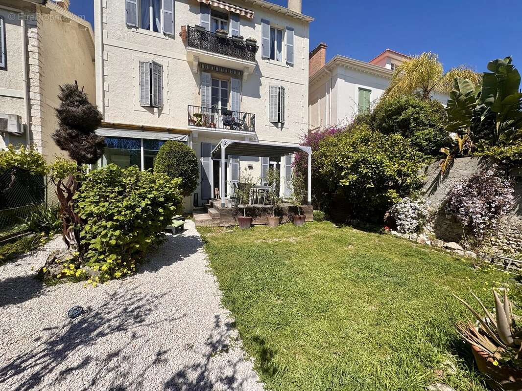Appartement à CANNES
