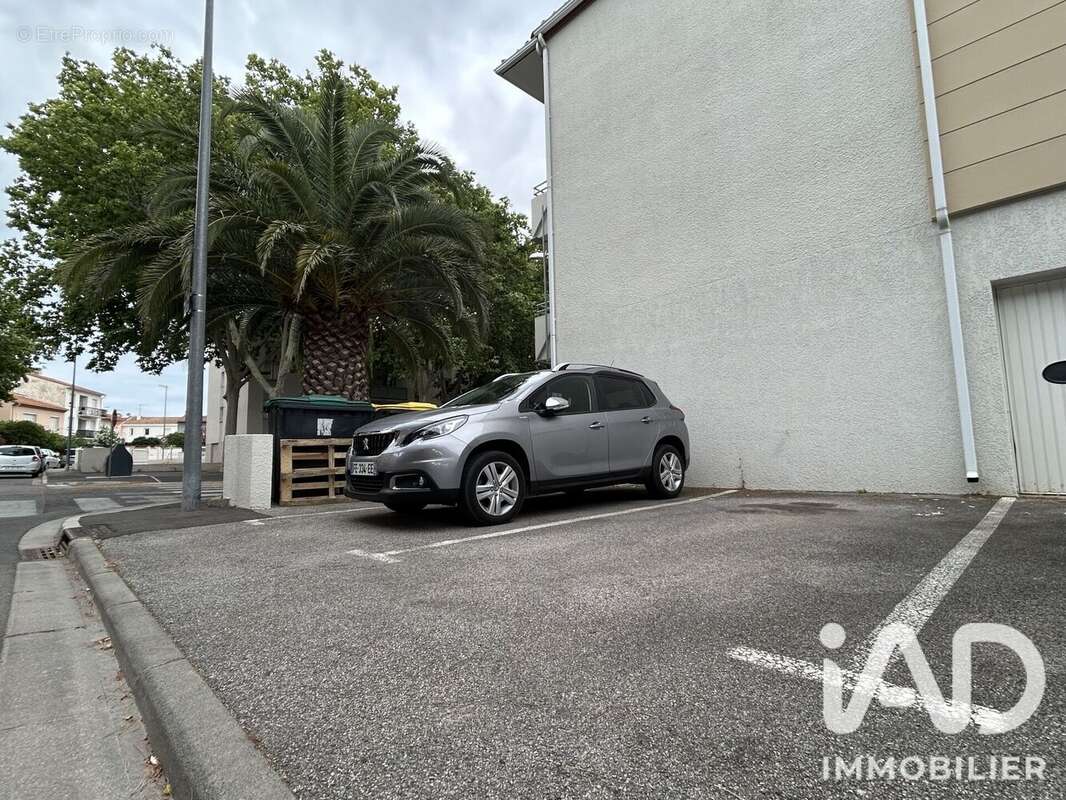 Parking 56 m² à Perpignan  - photo 6