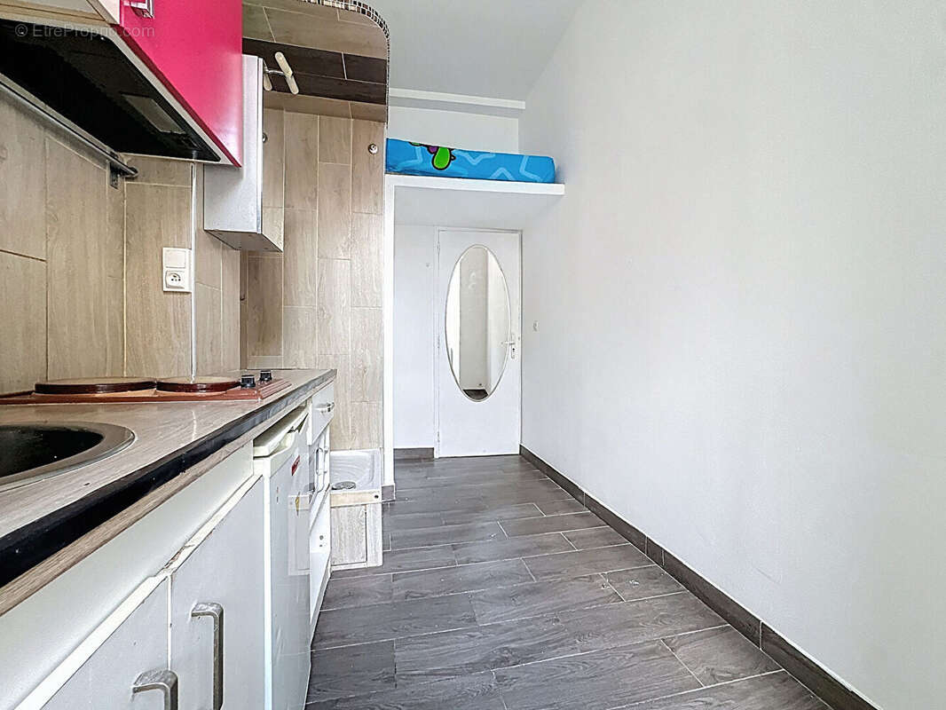 Appartement à MARSEILLE-1E