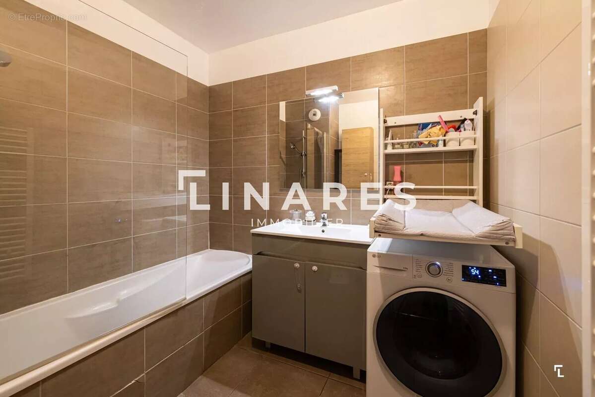 Appartement à MARSEILLE-9E