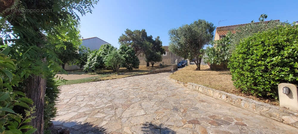 Maison à NEVIAN