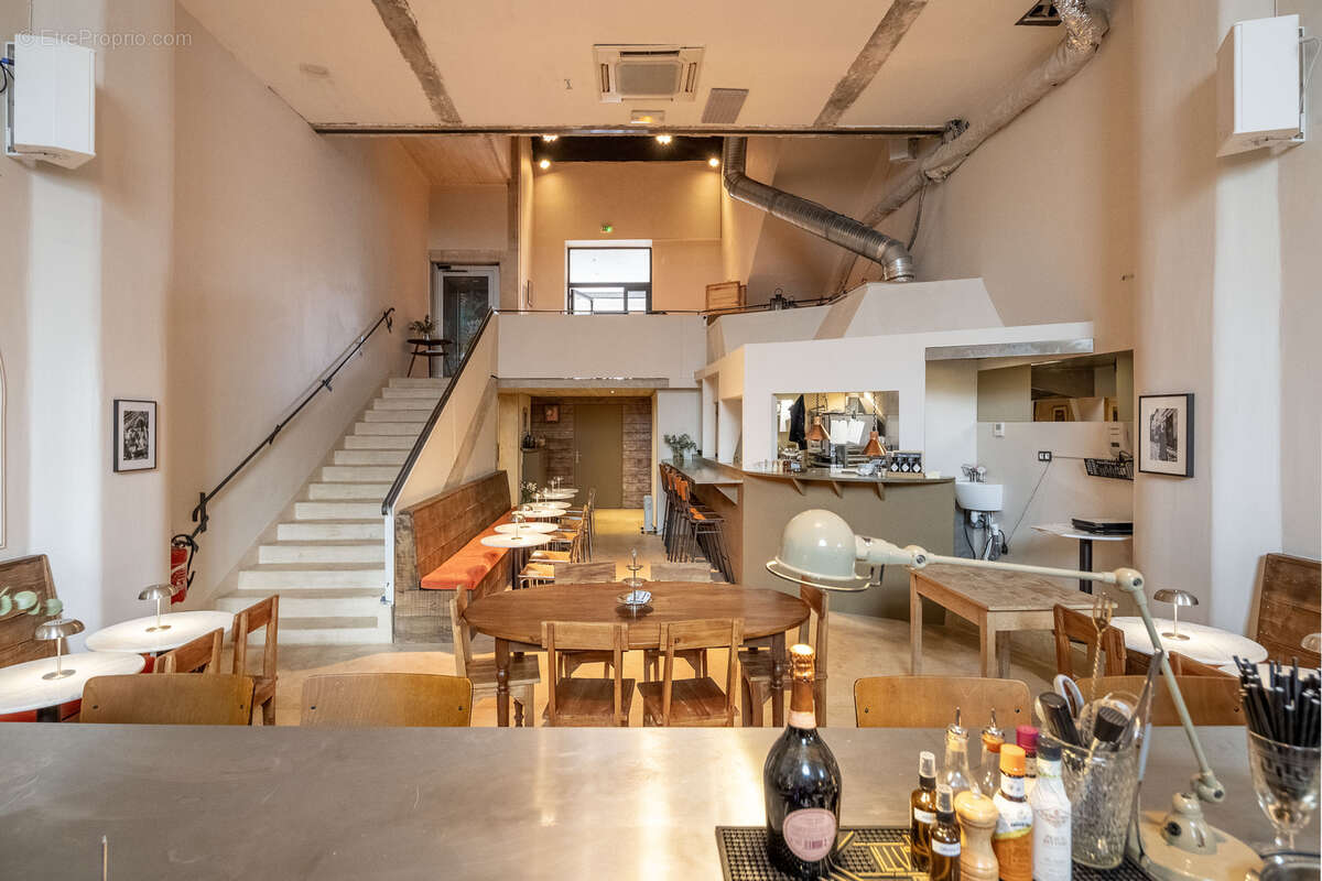 Commerce à SAINT-REMY-DE-PROVENCE