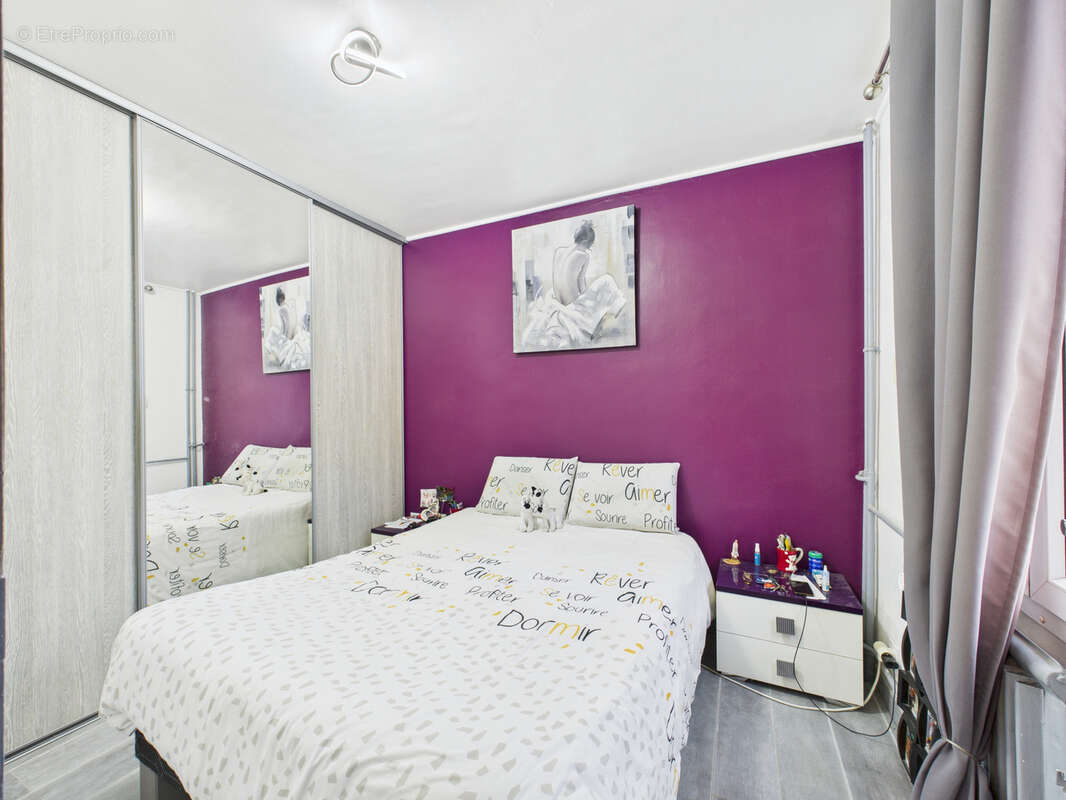 Appartement à SARTROUVILLE