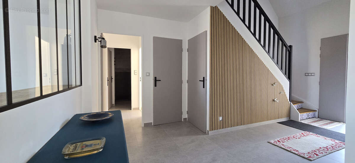 Maison à PERIGNAT-LES-SARLIEVE