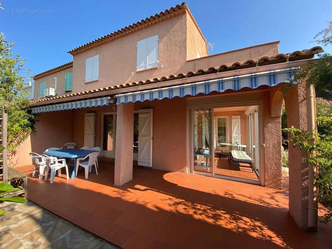 Maison à BORMES-LES-MIMOSAS
