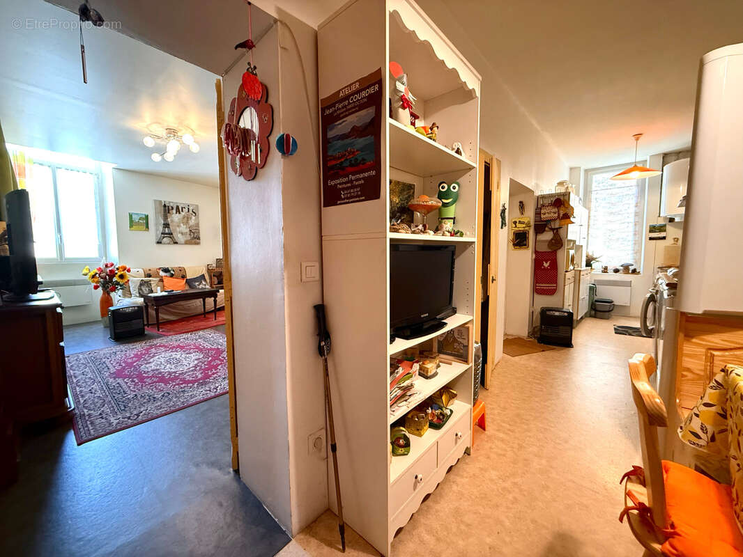 En EXCLUSIVITE Appartement 53 m2 entièrement rénové Lodève - photo 6