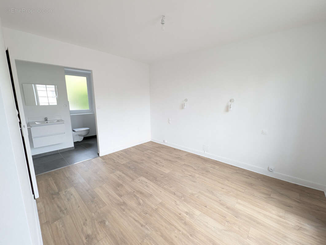 Maison à SAINT-JEAN-LE-THOMAS