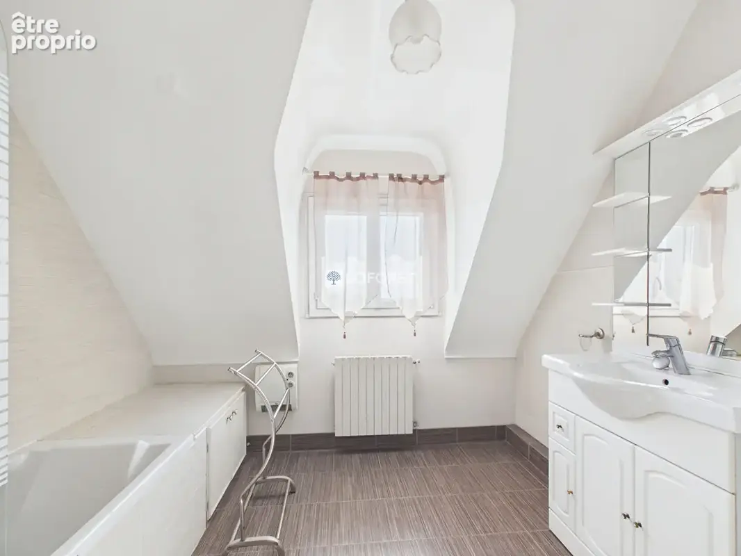 Maison Plozevet 5 chambres dans le bourg - photo 11