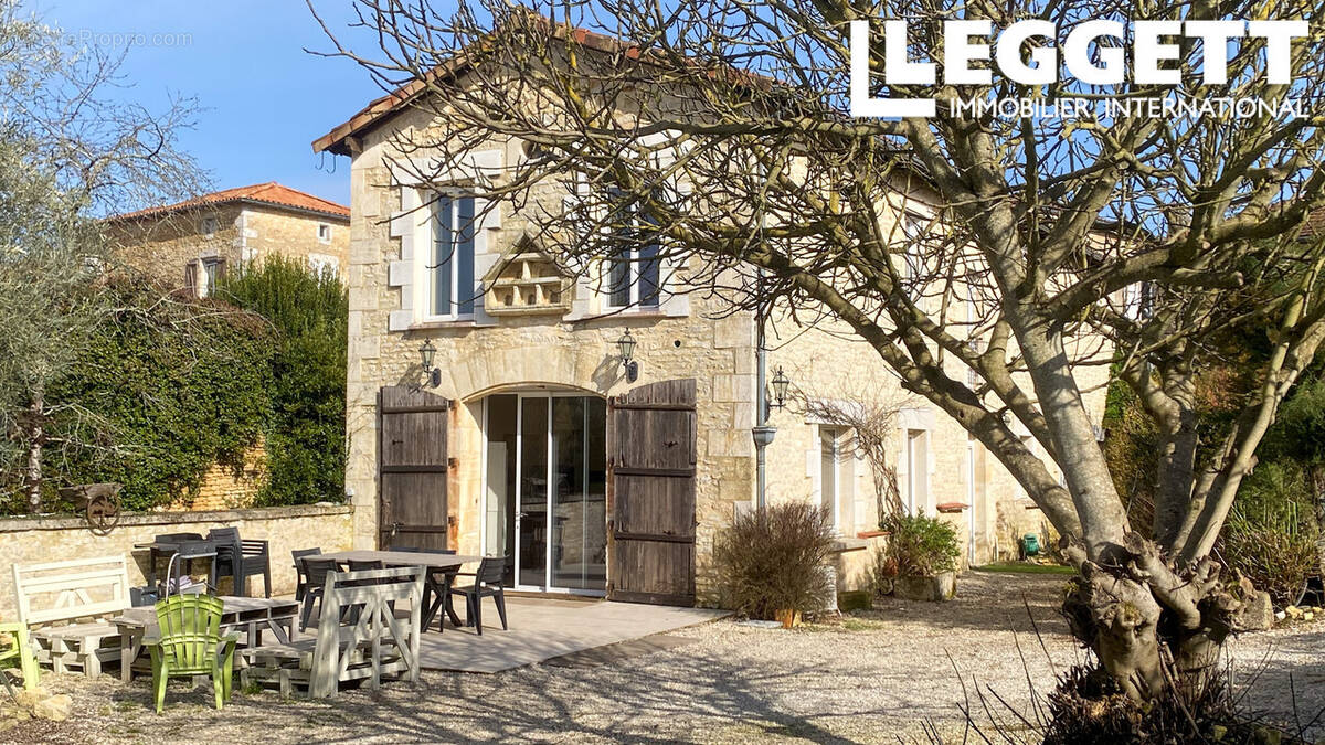 Maison à SAINT-ANGEAU