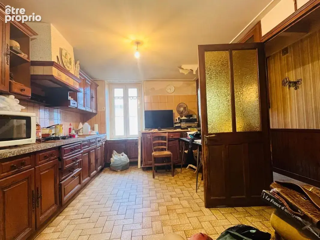 Angoulins – maison de bourg de 107 m² – terrasse – beau potentiel - photo 3