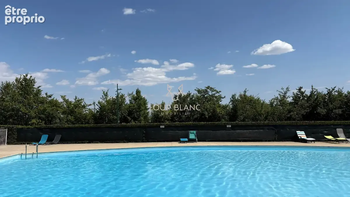 Appartement avec terrasse - Sainte-Suzanne - photo 2