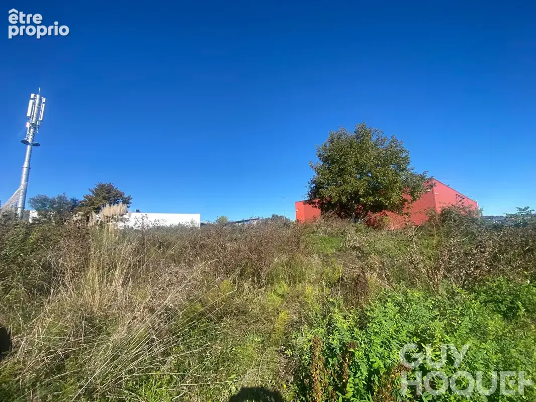 Terrain 2092m² constructible en zone d'activité fort potentiel - photo 3