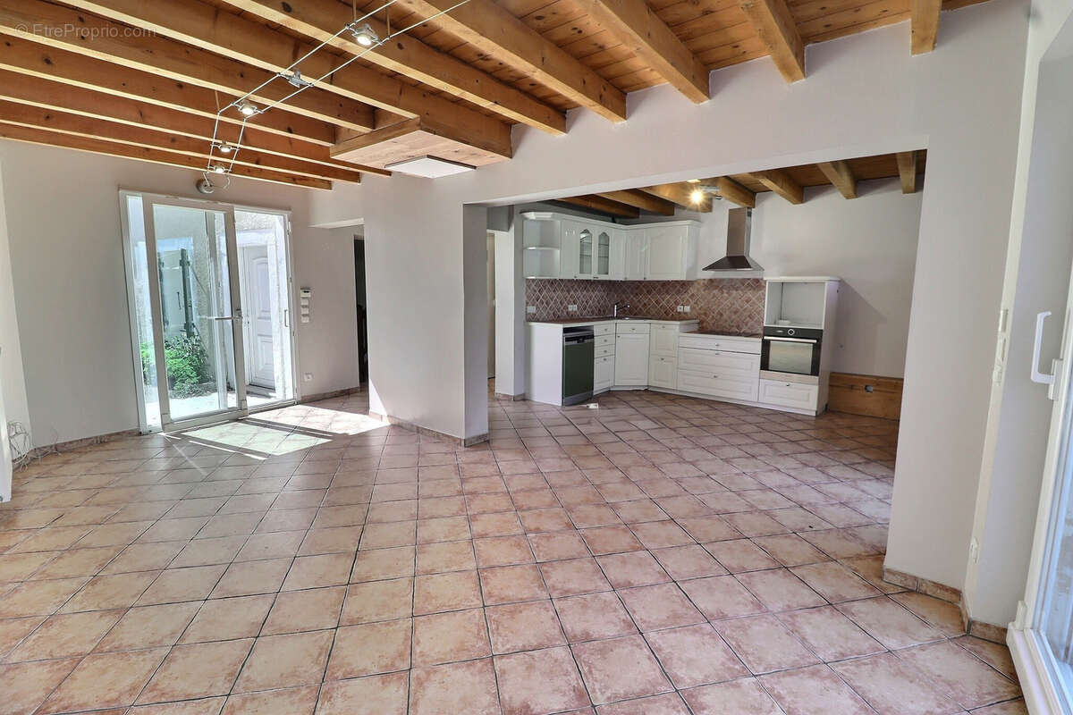 Maison à VEIGY-FONCENEX