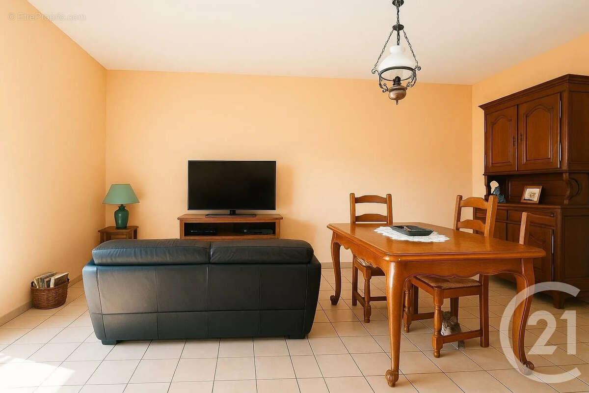 Maison à PRIGNAC-ET-MARCAMPS