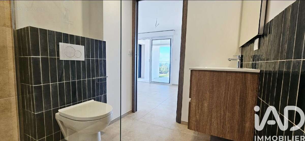 Photo 9 - Appartement à ROQUEBRUNE-SUR-ARGENS