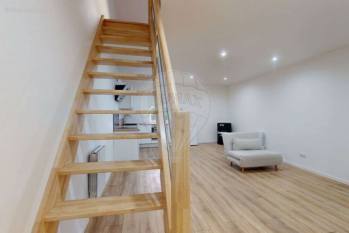 Appartement à SAINT-PRYVE-SAINT-MESMIN