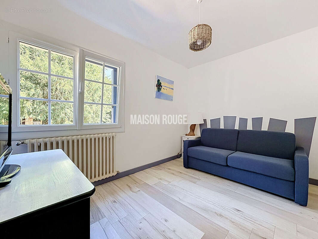Maison familiale La Bouillie - 4 chambres, terrain arboré de 2720m², au calme - photo 5