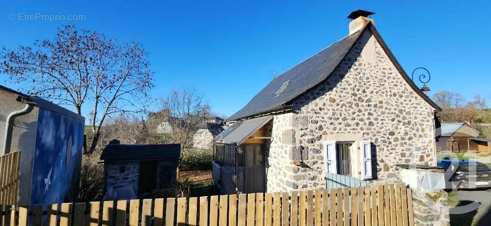 Maison à LACAPELLE-BARRES