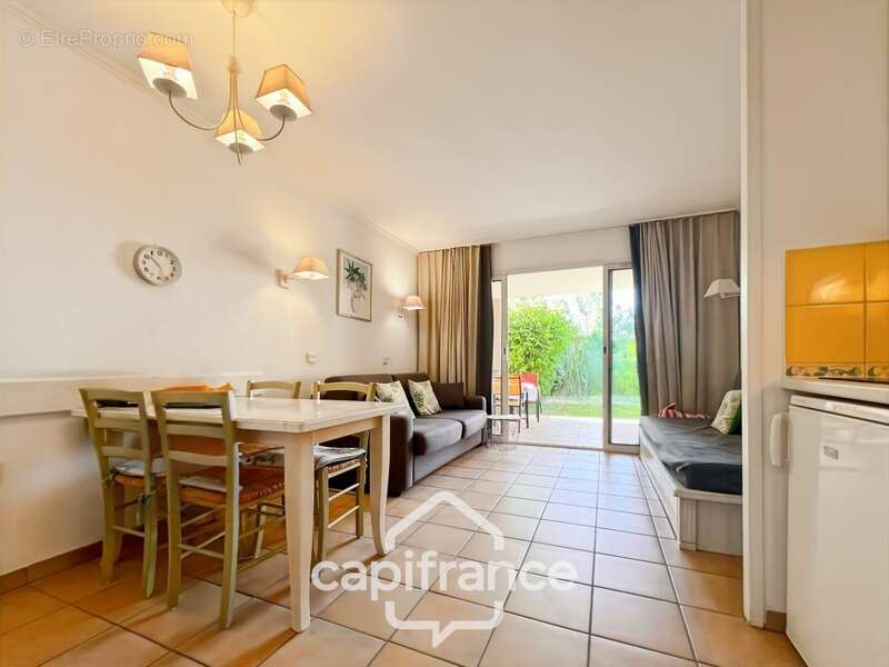 appartement REZ de JARDIN,résidence du lac, 31 m2, chambre ouverte, grande salle de douche, rangements, cave collective - photo 9