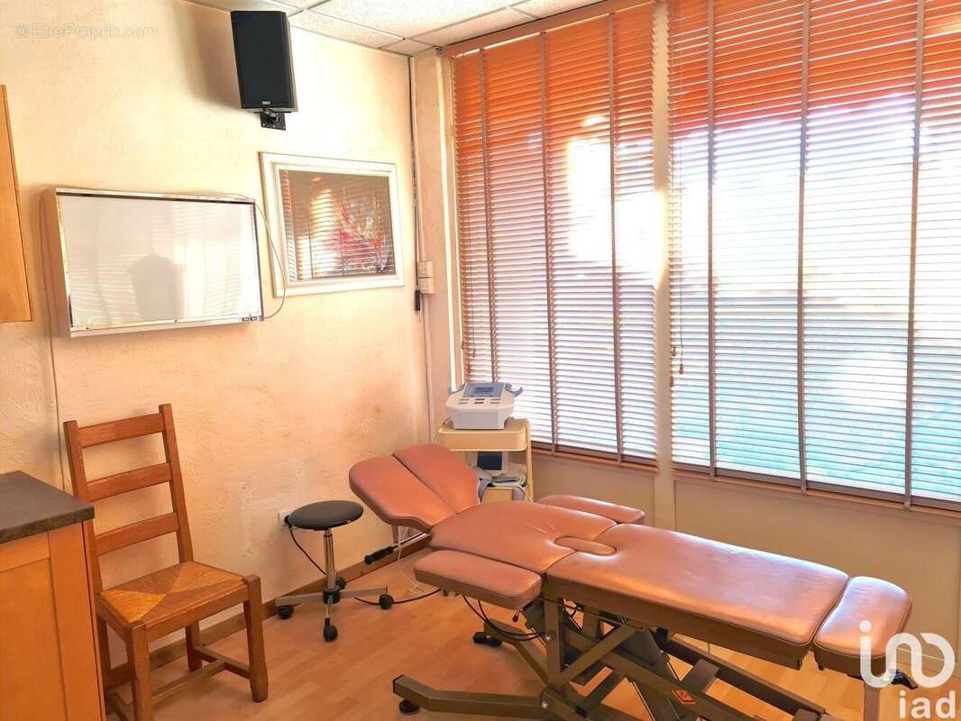 Photo 6 - Commerce à SEPTEMES-LES-VALLONS