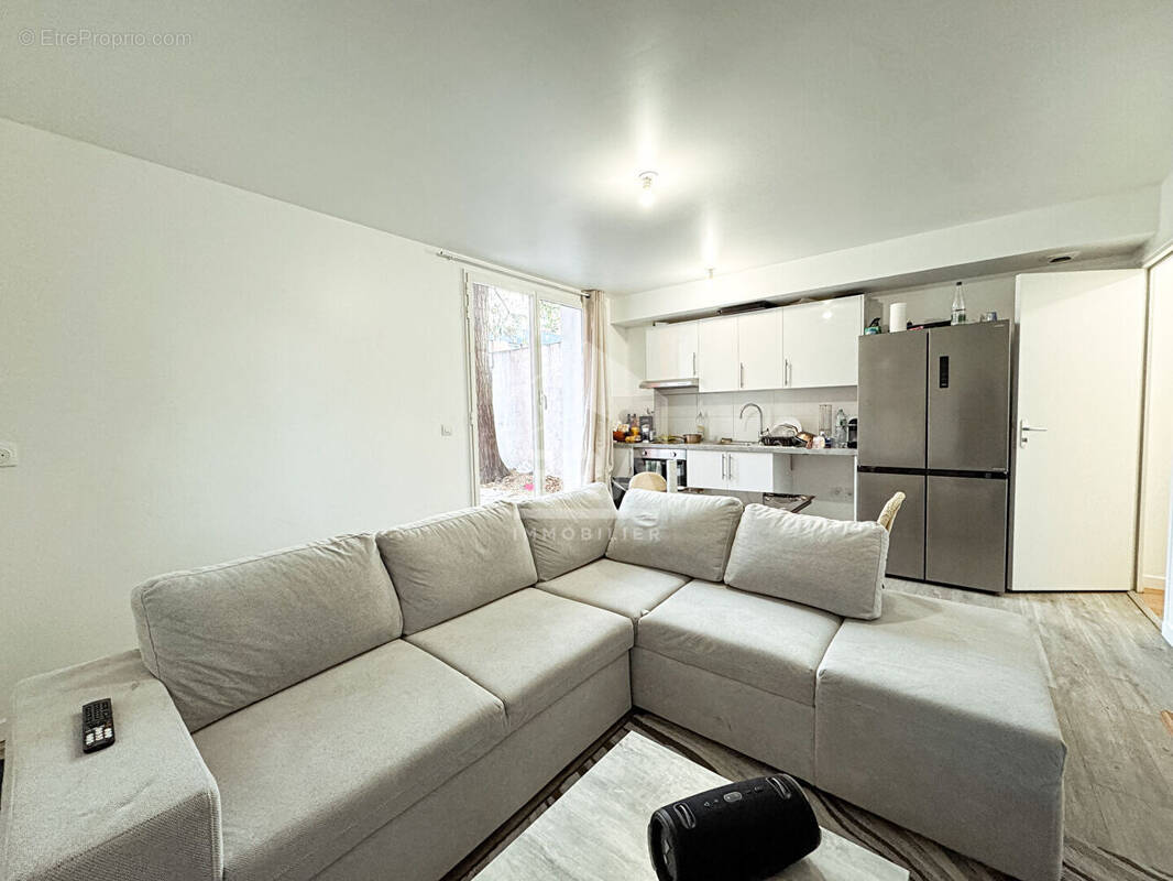 Appartement à SARTROUVILLE