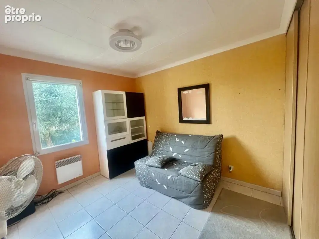 Maison 116 m² à Saint-Gilles  - photo 4