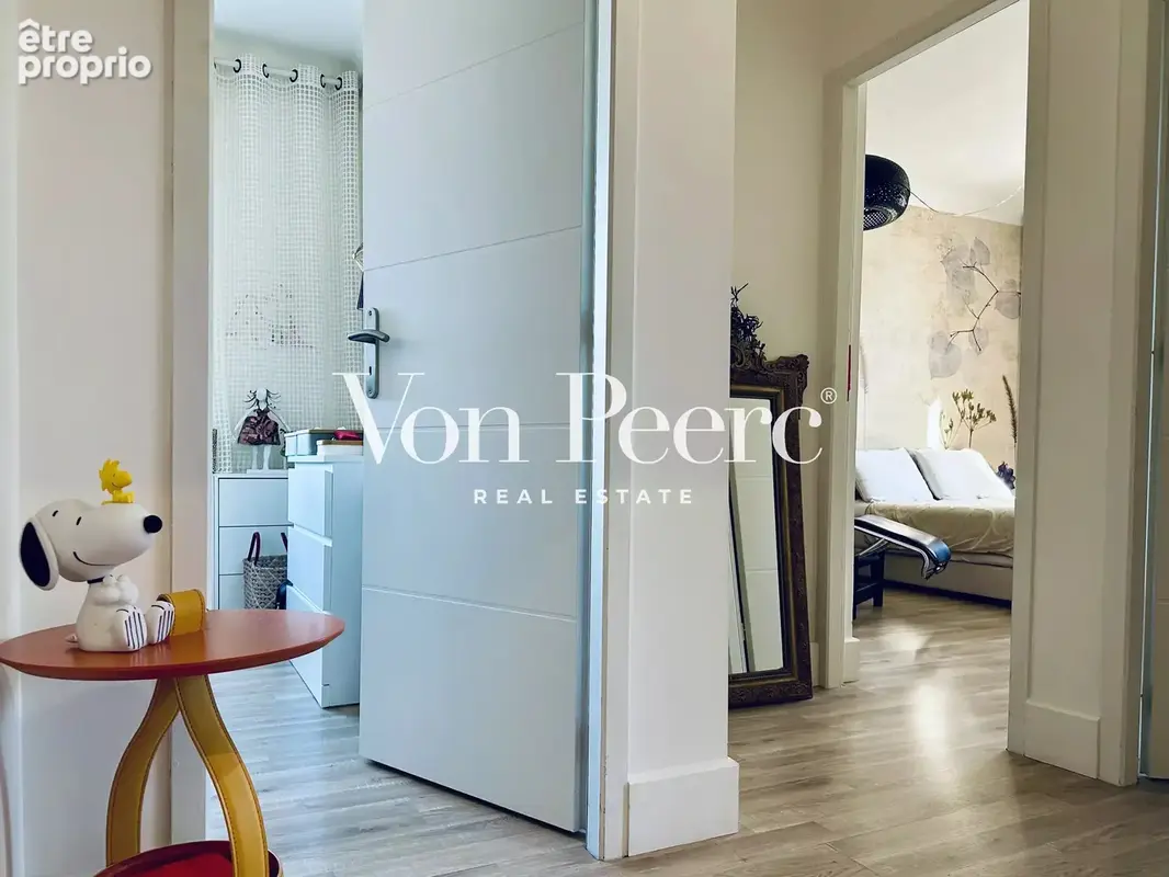 Maison contemporaine rénovée avec bassin fontaine - photo 16