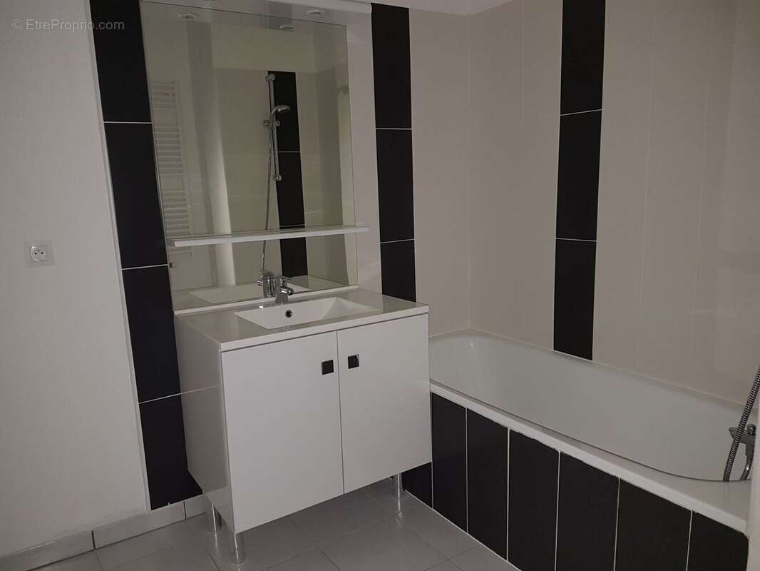 Appartement à AMILLY