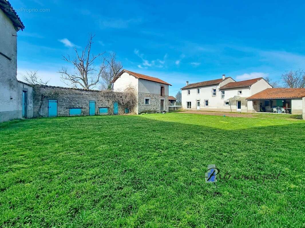 Maison à CIVENS