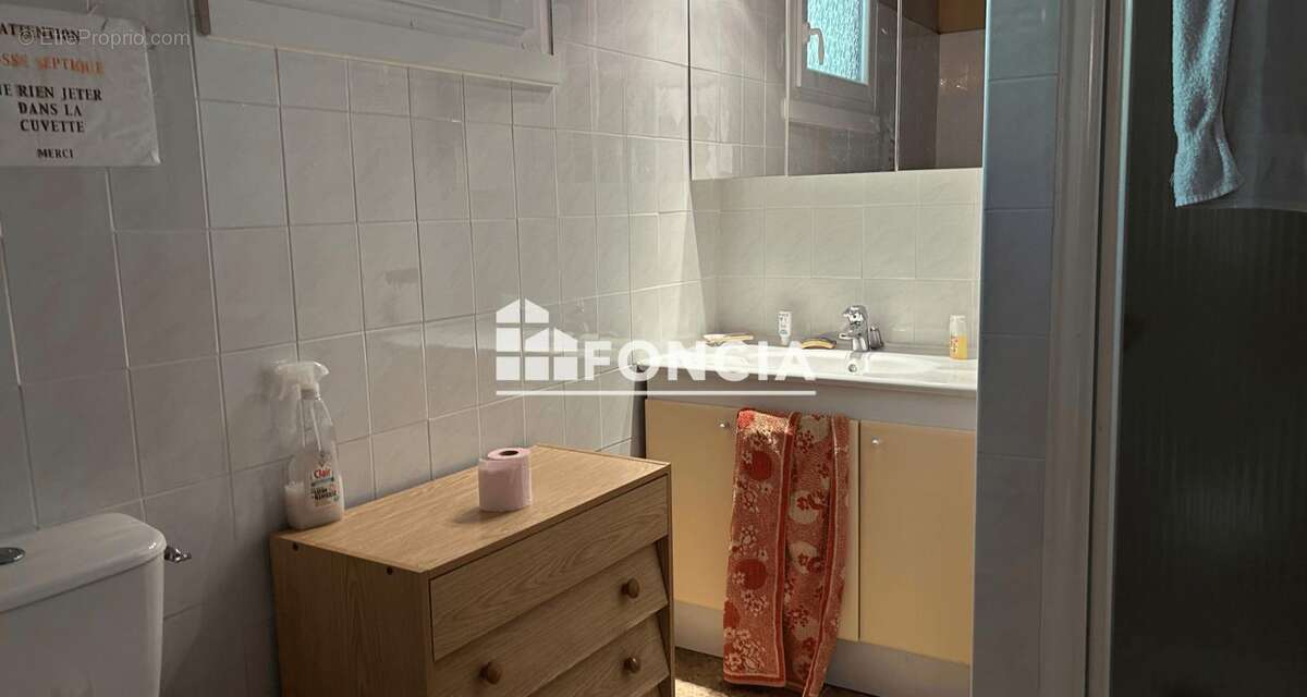 A Salon-de-Provence dans le vallon du Val de Cuech, Maison de 112 m2 sur un terrain de 2.730 m2 - photo 15