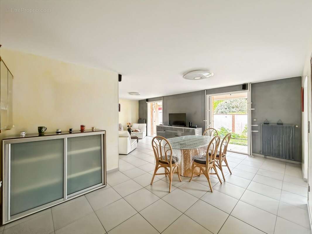 Maison 140 m² à Frouzins  - photo 6